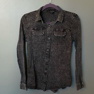 Rock and republic blouse mineral acid wash black